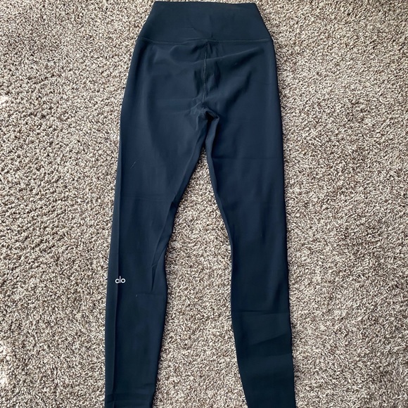 Alo Yoga High-Waist Ripped Warrior Legging - Picture 7 of 7